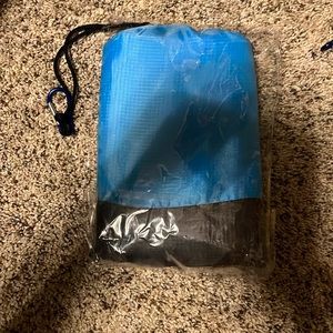 Beach,sand,picnic beach blanket.  Tote, blanket and stakes. NWT